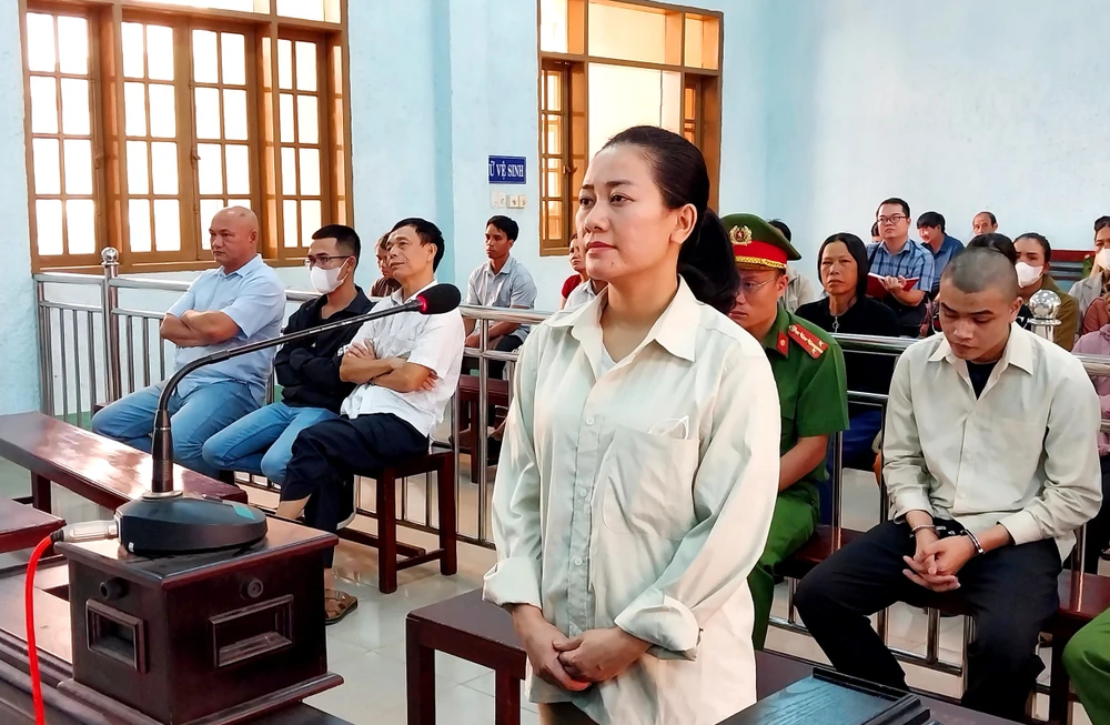 Bị cáo Chu Nữ Diệu Huyền bị tuyên án tổng hình phạt là chung thân. Ảnh: TS