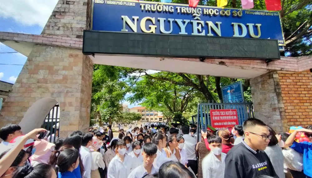 Sáng 28-6, Gia Lai có 54 thí sinh vắng, 2 trường hợp nhập viện mổ ruột thừa. Ảnh: LK. Sáng 28-6, Gia Lai có 54 thí sinh vắng, 2 trường hợp nhập viện mổ ruột thừa. Ảnh: LK.