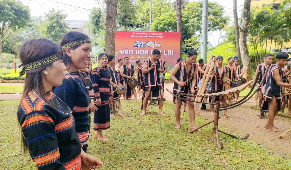 Sac-mau-van-hoa-gia-lai-khong-gian-van-hoa-cong-chieng-tay-nguyen 3.jpg