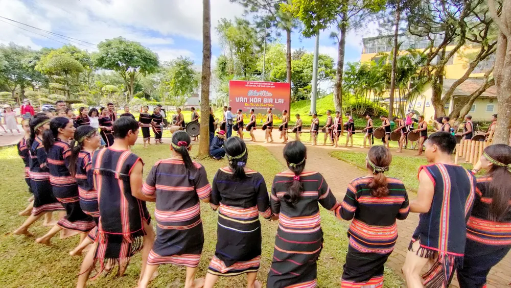 Tuần văn hóa du lịch Gia Lai năm 2023 hướng đến bảo tồn và phát huy giá trị không gian văn hóa cồng chiêng Tây Nguyên. Ảnh: LK. Tuần văn hóa du lịch Gia Lai