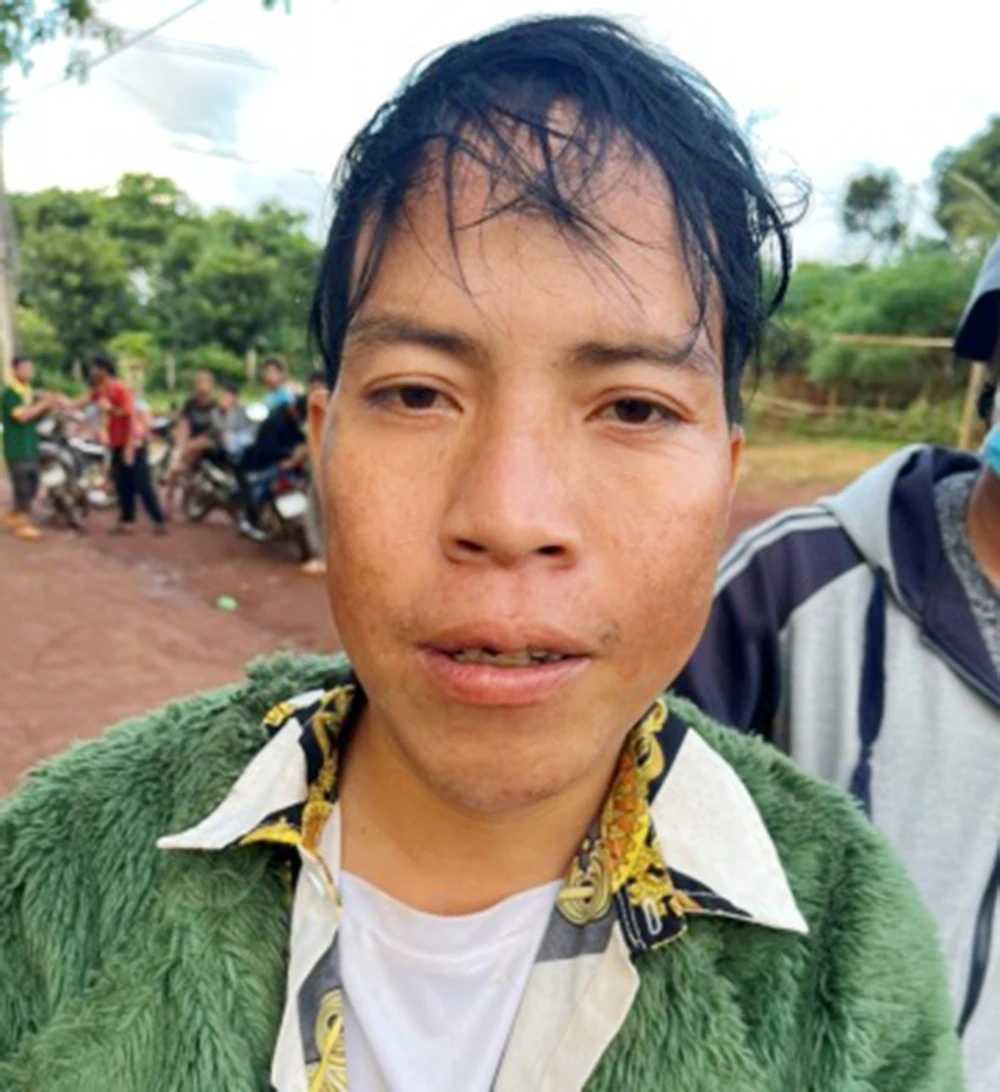 Sau khi lấy xe công nông của mẹ đi bán, Kuê bị lực lượng công an bắt giữ. Ảnh: CACC. Con trai trộm xe của mẹ