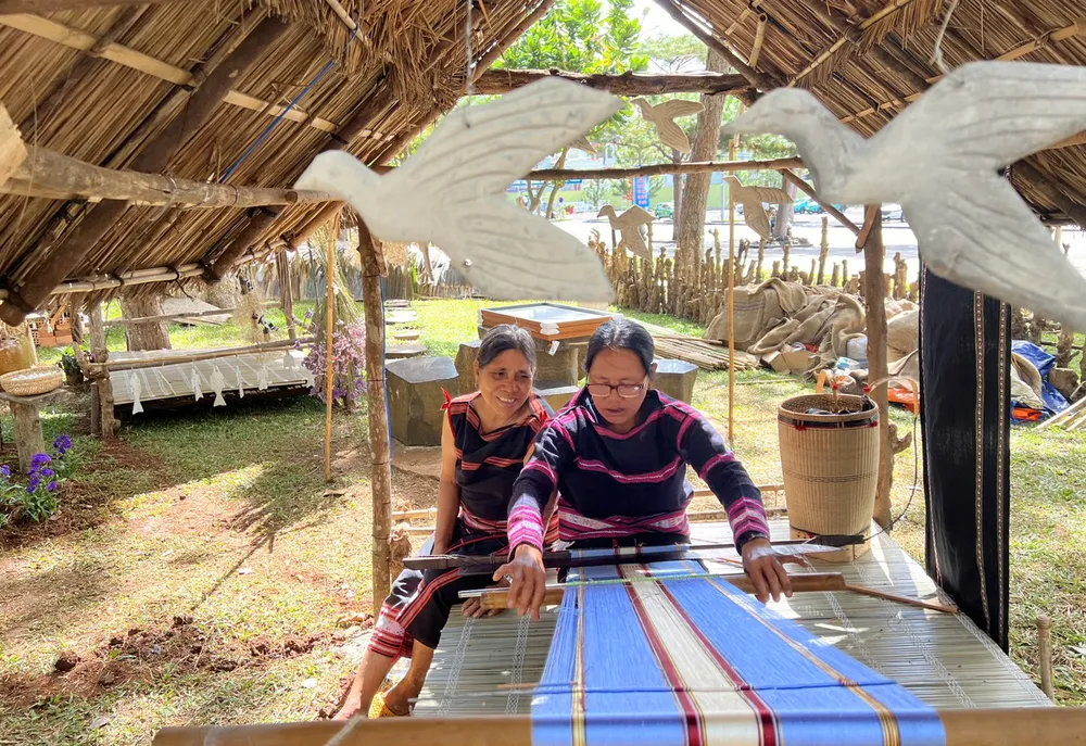 Khong-gian-trung-bay-thien-duong-tay-nguyen 2.jpg