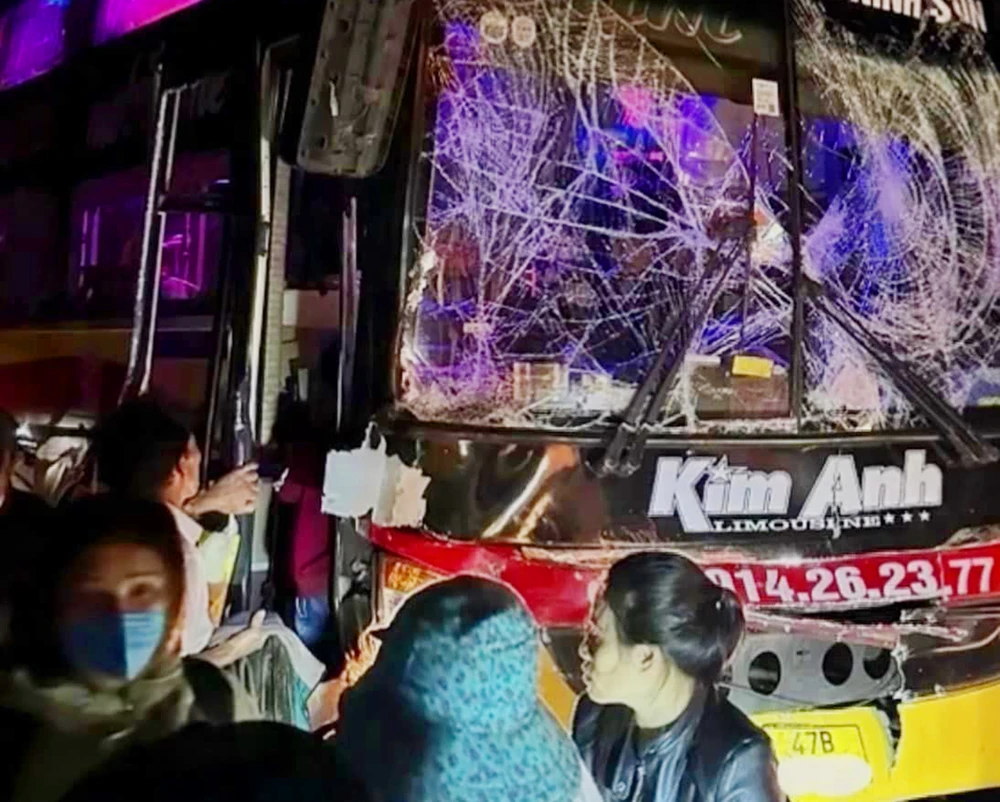 Ùn ứ giao thông quốc lộ 19