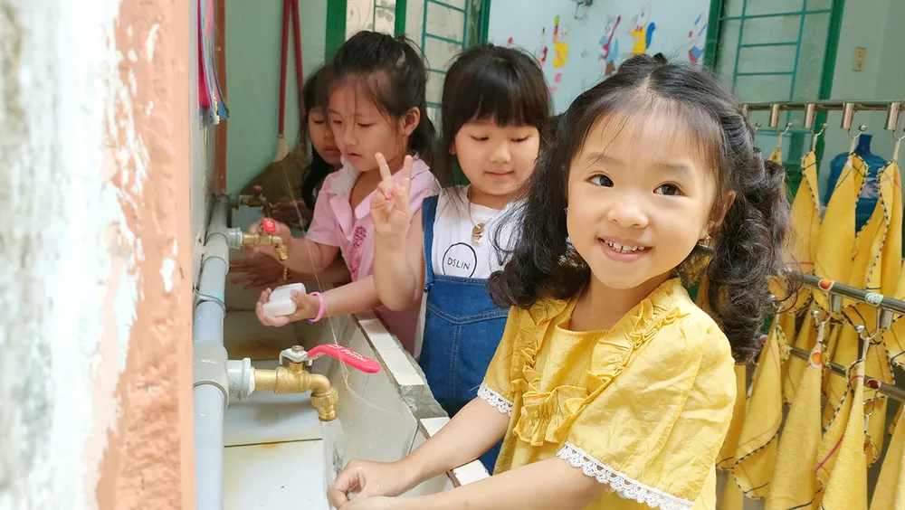 Ngừng thu phí công lập