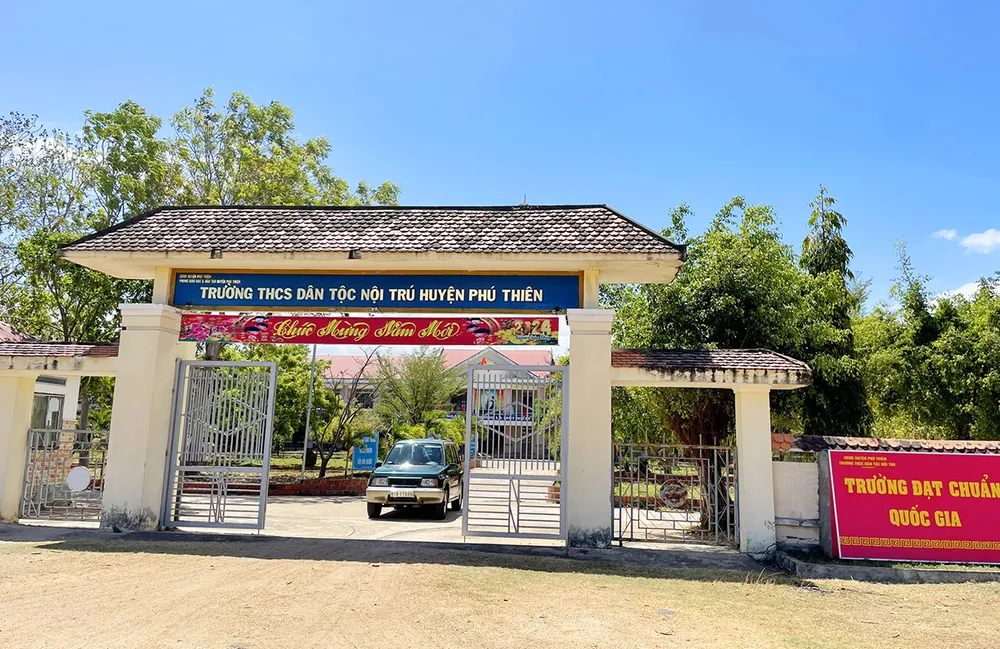 Trường THCS Dân tộc Nội trú huyện Phú Thiện đã chi hơn 100 triệu đồng trong học kỳ 1, năm học 2023-2024. Ảnh: VN. Trường Dân tộc Nội trú huyện Phú Thiện dùng tiền quỹ hội phụ huynh