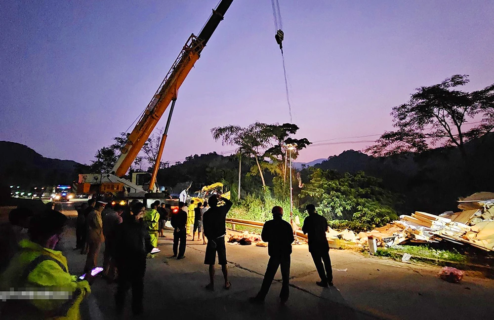 Tai nạn trên đèo lò xo hai người tử vong kon tum