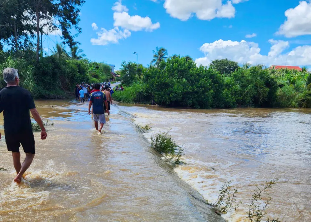 Ngầm tràn nơi xảy ra vụ đuối nước. Ảnh: CA. Hai chị em bị nước cuốn tử vong ở huyện Kbang