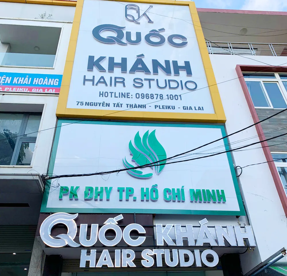 Cở sở khám bệnh chui trong tiệm hớt tóc tại số 75 Nguyễn Tất Thành, TP Pleiku. Ảnh: NN. Sở y tế tỉnh Gai Lai xác định phòng khám PK ĐHY TP. Hồ Chí Minh có dấu hiệu lừa đảo, giả mạo bác sĩ