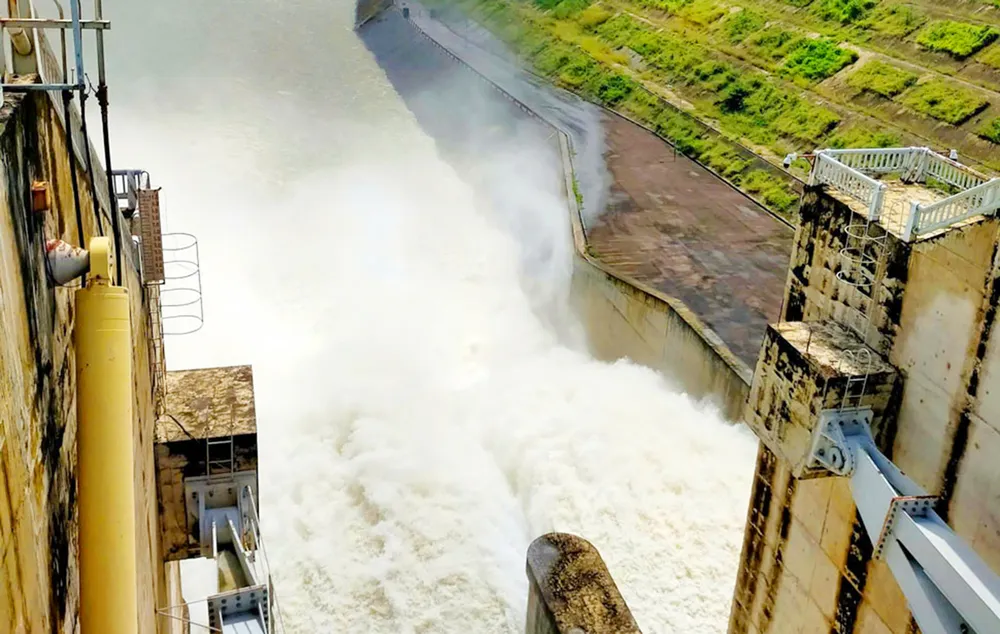 Bình Định xả lũ hồ chứa ứng phó mưa lũ