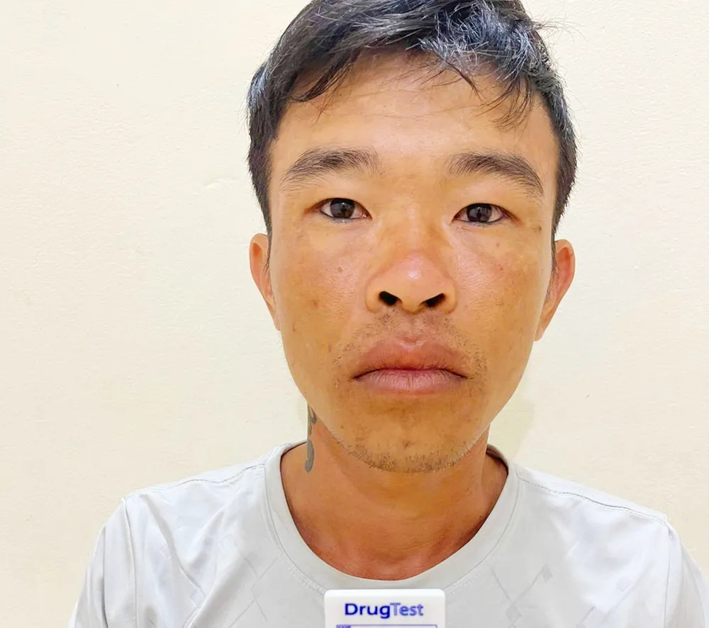 Phòng Cảnh sát hình sự Công an tỉnh Gia Lai đã thành công vây bắt người đàn ông trộm xe máy, đâm hai cán bộ công an trọng thương.