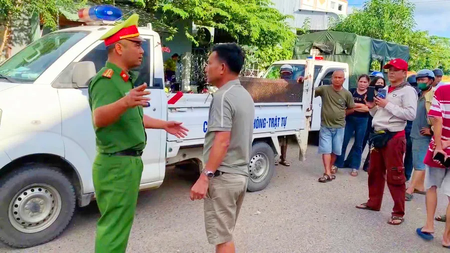 Bắt khẩn cấp chống người thi hành công vụ
