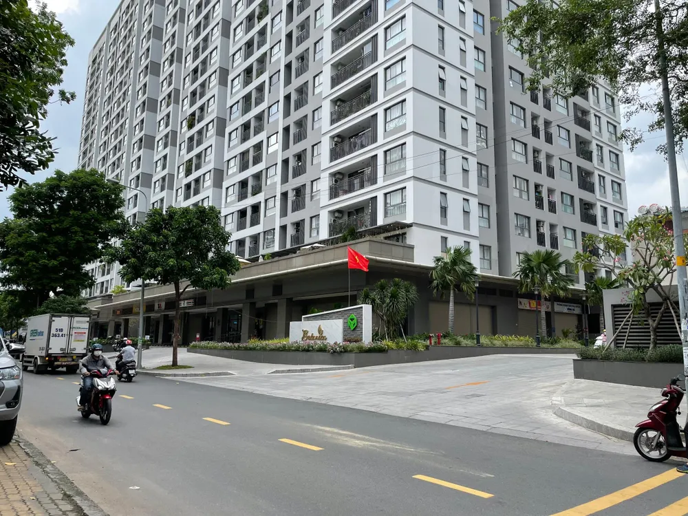 Chung cư Botanica trên đường Hồng Hà, quận Tân Bình của Tập đoàn Novaland chưa được cấp sổ hồng do nhà nước chưa tính xong tiền sử dụng đất. Ảnh Việt Hoa