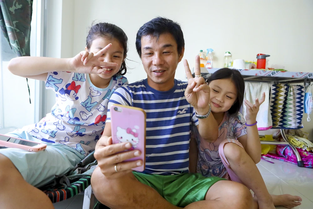 Bệnh viện dã chiến, phòng tuyến ngăn F0 chuyển nặng ảnh 22