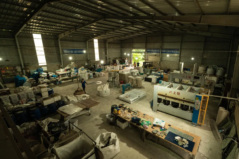 Xưởng làm việc của PLASTICPeople. Xưởng làm việc của PLASTICPeople.