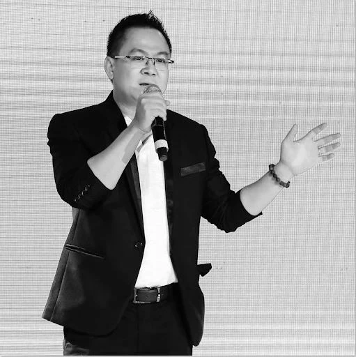 P13_Cot phai_h2_NGUYEN CAO TUNG.jpg