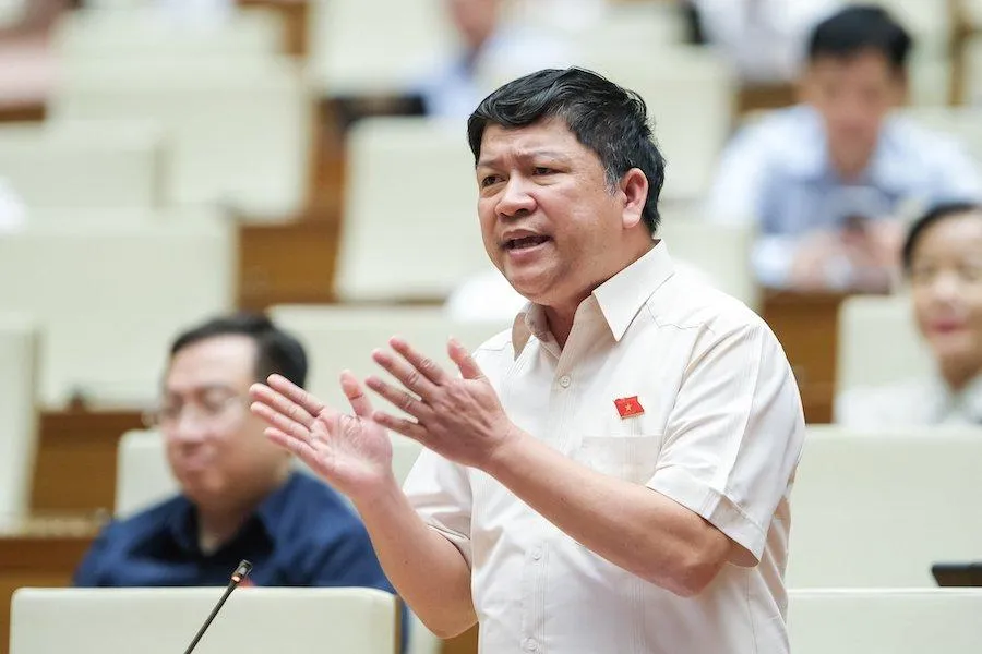 ĐBQH Tạ Văn Hạ. Ảnh: PHẠM THẮNG ĐBQH Tạ Văn Hạ. Ảnh: PHẠM THẮNG