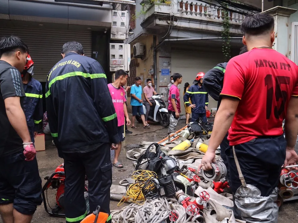 Vụ cháy chung cư mini ở Khương Hạ, Thanh Xuân, Hà Nội khiến 56 người tử vong. Ảnh: THANH TÚ chay-chung-cu-mini-o-Khuong-Ha.jpeg
