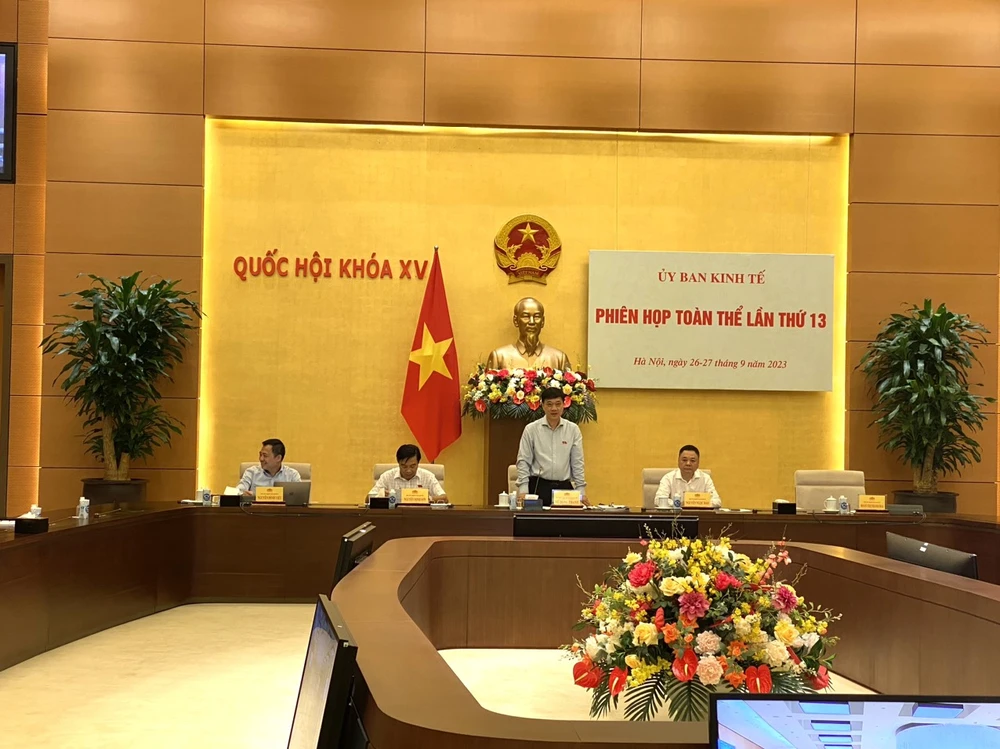 Uy-ban-kinh-te-hop-phien-toan-the-13.jpeg
