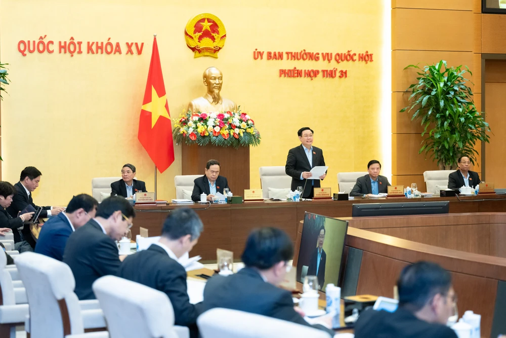 Ủy ban Thường vụ Quốc hội dự kiến dành trọn ngày 18-3 cho việc chất vấn và trả lời chất vấn với hai nhóm vấn đề. Ảnh: PHẠM THẮNG Bộ trưởng Tài chính và Ngoại giao sẽ trả lời chất vấn tại phiên họp thứ 31 của Ủy ban Thường vụ Quốc hội.
