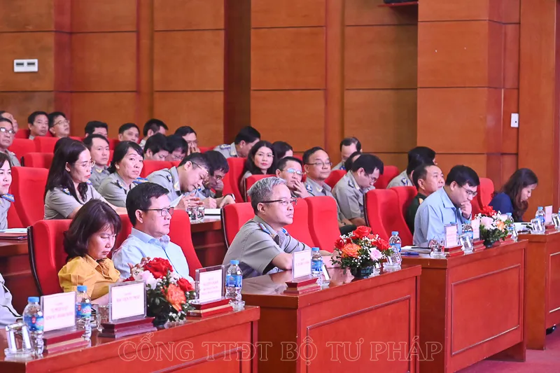 Tổng cục THADS tổ chức sơ kết 6 tháng công tác THADS, THA hành chính. Ảnh:Cổng thông tin điện tử Bộ Tư pháp so-ket-6-thang-THADS.jpg