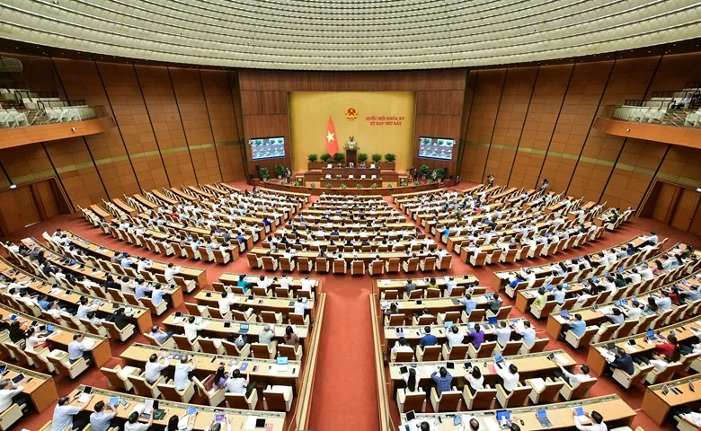 Trình Quốc hội quyết định việc đổi tên Tòa án. Ảnh: PHẠM THẮNG Thường vụ Quốc hội không tán thành việc đổi tên Toà án
