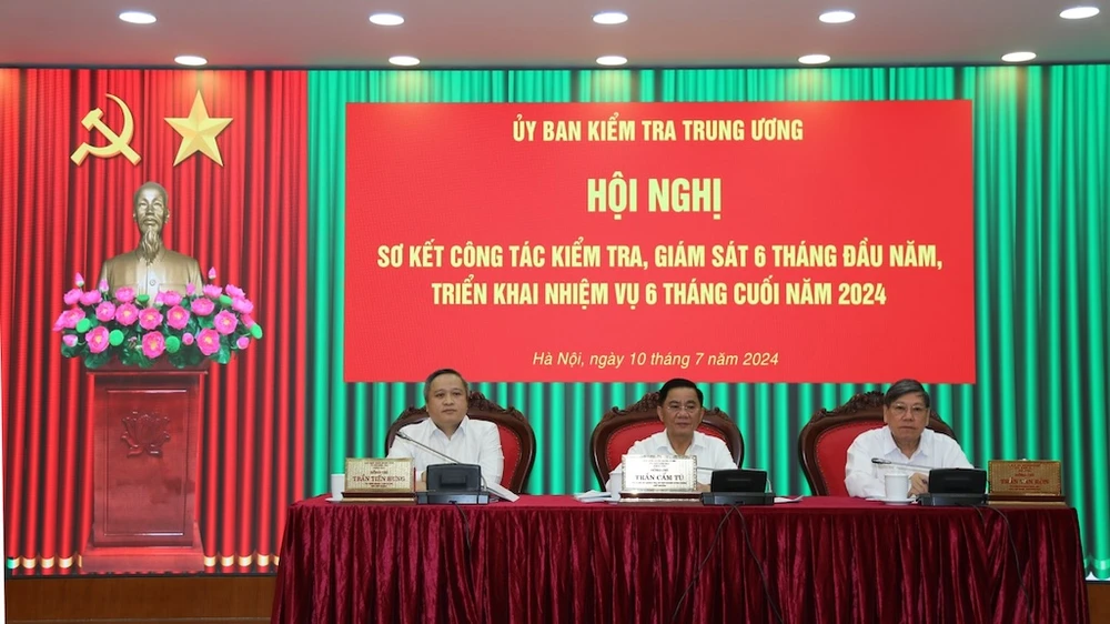 Ủy ban Kiểm tra Trung ương tổ chức Hội nghị sơ kết công tác kiểm tra, giám sát và thi hành kỷ luật của Đảng 6 tháng đầu năm, triển khai nhiệm vụ 6 tháng cuối năm 2024. Ảnh: XĐ Uy-ban-Kiem-tra10-7.jpg
