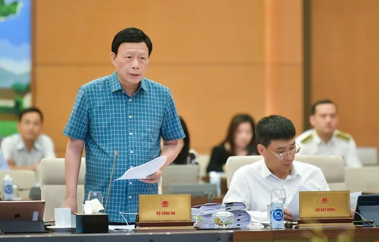 Thứ trưởng Bộ Công an Lê Quốc Hùng. Ảnh: PHẠM THẮNG Thu-truong-Bo-Cong-an.jpg