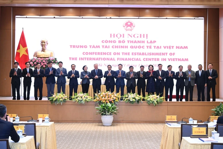 ra-mat-hoi-dong-dieu-hanh-trung-tam-tai-chinh-quoc-te-tai-Viet-Nam.jpg
