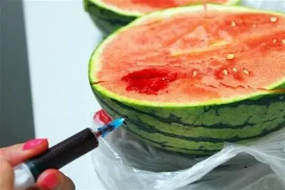 Ăn dưa hấu bị tiêm thuốc dễ gây ngộ độc, đột biến gen ảnh 1 Ăn dưa hấu bị tiêm thuốc dễ gây ngộ độc, đột biến gen ảnh 1