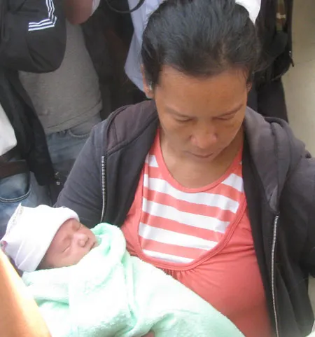 Cô gái bắt cóc trẻ sơ sinh đầu thú ảnh 2 Cô gái bắt cóc trẻ sơ sinh đầu thú ảnh 2