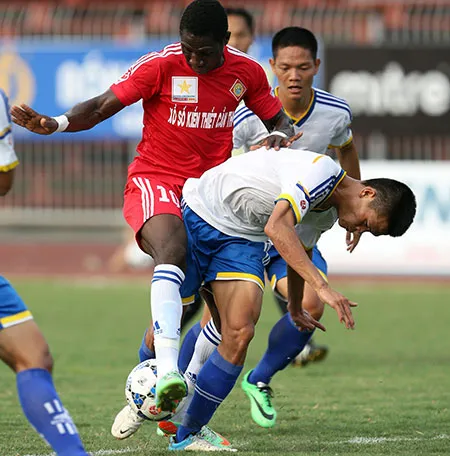 Vòng 11 V-League: “Chạy trời không khỏi nắng” ảnh 2 Vòng 11 V-League: “Chạy trời không khỏi nắng” ảnh 2