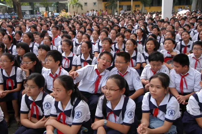 Học sinh Trường THPT chuyên Trần Đại Nghĩa trong ngày khai giảng năm học mới - Ảnh: T.T.D. Học sinh Trường THPT chuyên Trần Đại Nghĩa trong ngày khai giảng năm học mới - Ảnh: T.T.D.