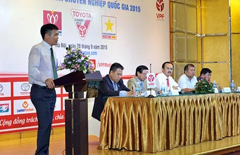 Cứu bóng đá thực sự hay xoa dịu dư luận? ảnh 1