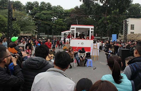 Người Hà Nội khát ký ức thời bao cấp… ảnh 1