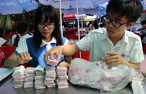 Chuyện đổi vé xe buýt cũ lấy xe lăn mới… ảnh 1 Chuyện đổi vé xe buýt cũ lấy xe lăn mới… ảnh 1