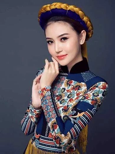 Hoa hậu Ngọc Duyên từng xin cha đi bán vé số ảnh 2 Hoa hậu Ngọc Duyên từng xin cha đi bán vé số ảnh 2