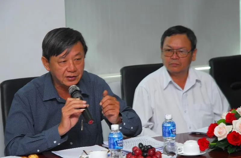 “Cuộc chiến” giữa taxi truyền thống với Uber, Grab ảnh 4