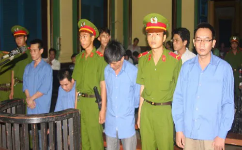 Lần ra vụ giết người từ một cuộc điện thoại ảnh 2 Lần ra vụ giết người từ một cuộc điện thoại ảnh 2