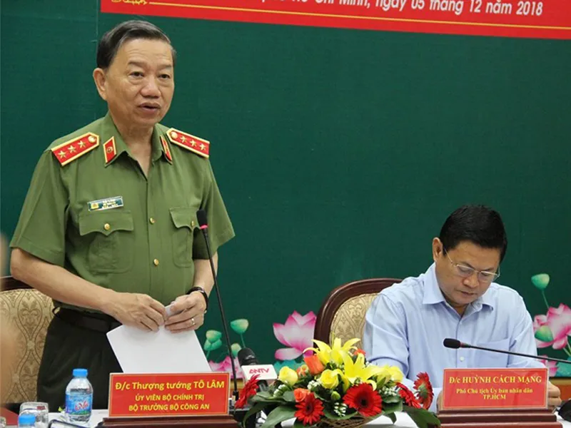 TP.HCM mạnh tay với tín dụng đen, cán bộ nhũng nhiễu ảnh 2