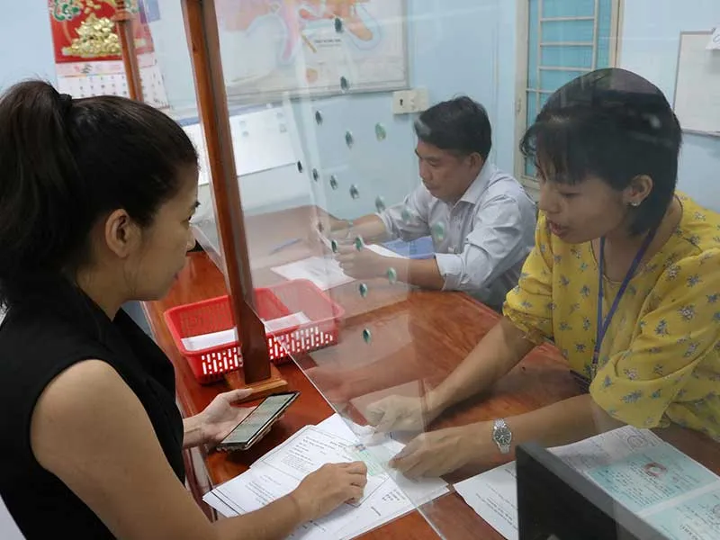 Phường đông dân ở TP.HCM: Trăm việc đổ đầu cán bộ ảnh 4 Phường đông dân ở TP.HCM: Trăm việc đổ đầu cán bộ ảnh 4