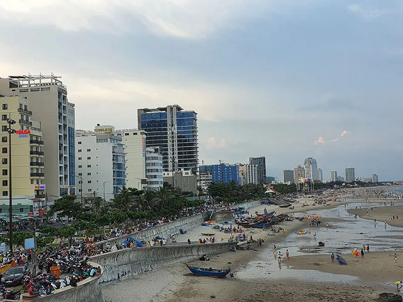 Nghỉ lễ 1 ngày, du lịch TP.HCM vẫn hút khách ảnh 2