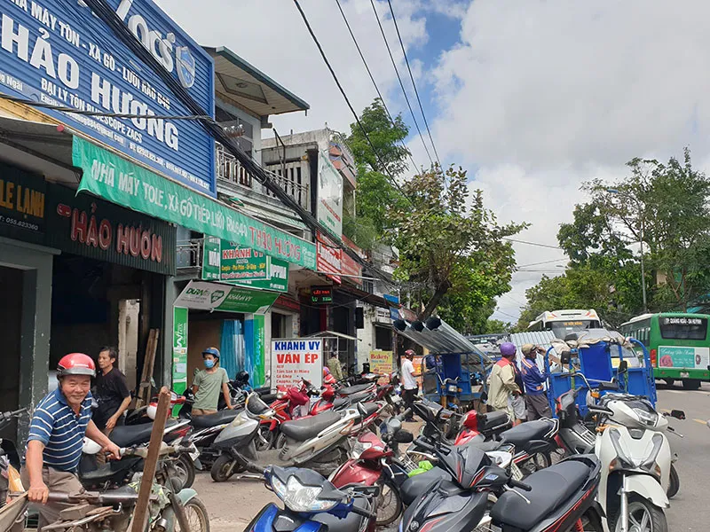 Khan hiếm ngói lợp nhà, chạy 3 huyện không mua được ảnh 3 Khan hiếm ngói lợp nhà, chạy 3 huyện không mua được ảnh 3