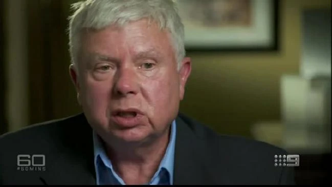 Chuyên gia Larry Vance tin rằng máy bay đã bị phi công lái thẳng xuống biển.