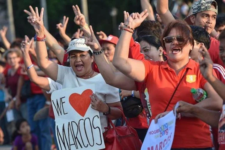 Người dân tỉnh Ilocos vẫn rất quý mến vị cố tổng thống Fernando Marcos, vốn bị đông đảo người dân Philippines xem là độc tài. Ảnh: AFP