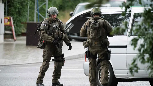 mọi người dân cần sự chuẩn bị thích hợp cho những diễn tiến đe dọa sự tồn vong của đất nước