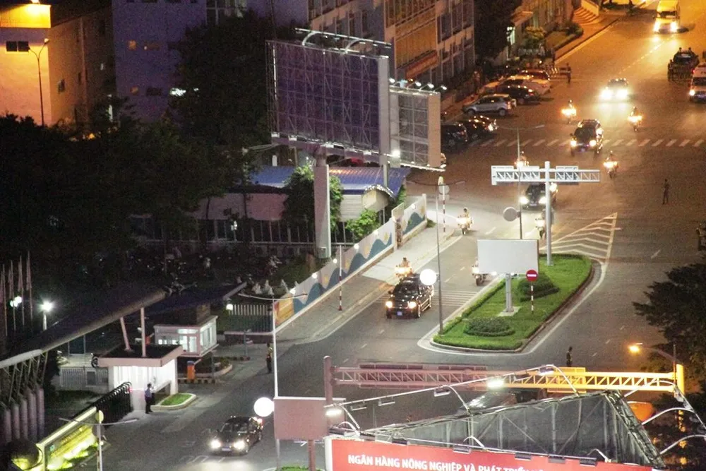 Tổng thống Pháp Francois Hollande đến TP.HCM ảnh 5