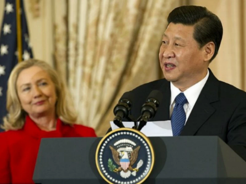 Bà Hillary Clinton trong cuộc gặp với ông Tập Cận Bình năm 2012. (Ảnh: AP)