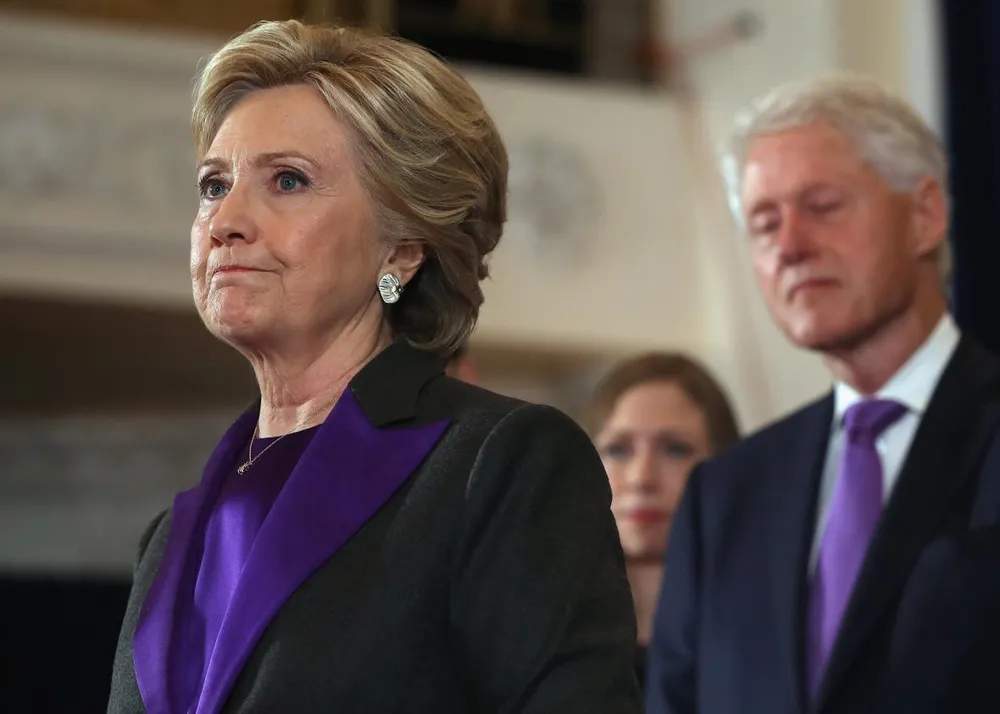 Bà Hillary Clinton trong bài phát biểu thừa nhận thất bại sau cuộc bầu cử. Ảnh: GETTY