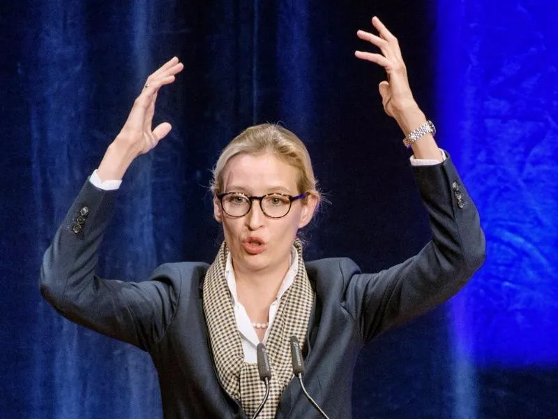 Thủ lĩnh cực hữu Đức muốn như 'Bà đầm thép' | Báo Pháp Luật TP. Hồ Chí Minh