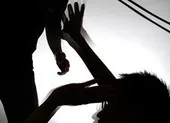 Nguyên trưởng Công an huyện ở Quảng Ngãi bị em ruột chém ảnh 1 Sau khi hát karaoke, giữa đêm sang chém chết hàng xóm